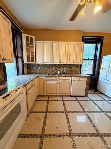 6726 Vermont Avenue, St Louis, MO 63111