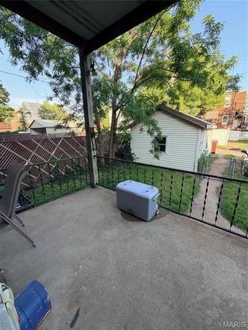 6726 Vermont Avenue, St Louis, MO 63111