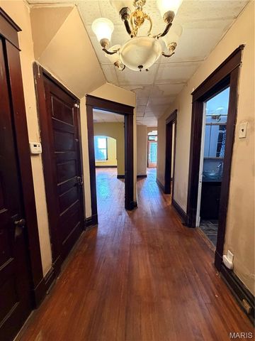 6726 Vermont Avenue, St Louis, MO 63111