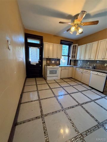 6726 Vermont Avenue, St Louis, MO 63111