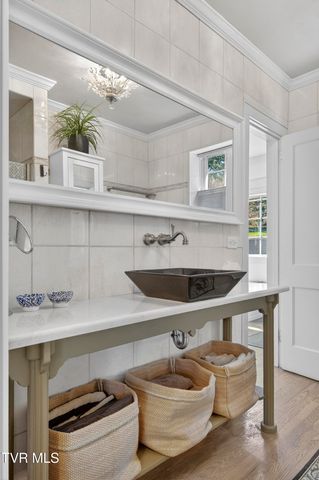 142 Campbell Avenue, Marion, VA 24354