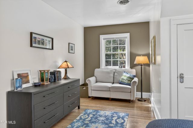 142 Campbell Avenue, Marion, VA 24354