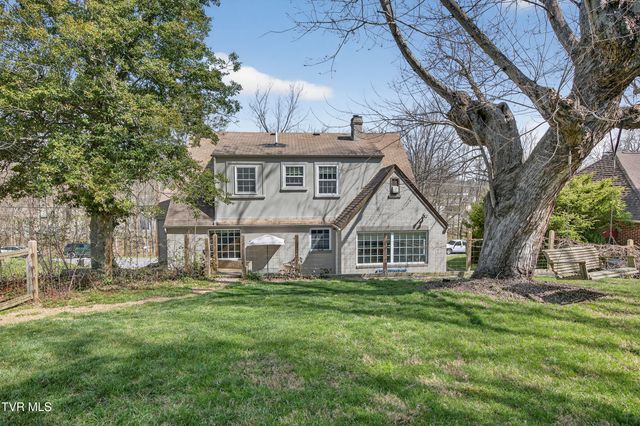 142 Campbell Avenue, Marion, VA 24354