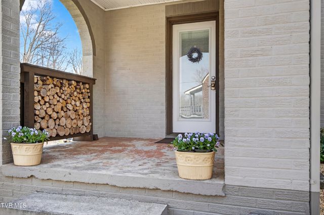 142 Campbell Avenue, Marion, VA 24354