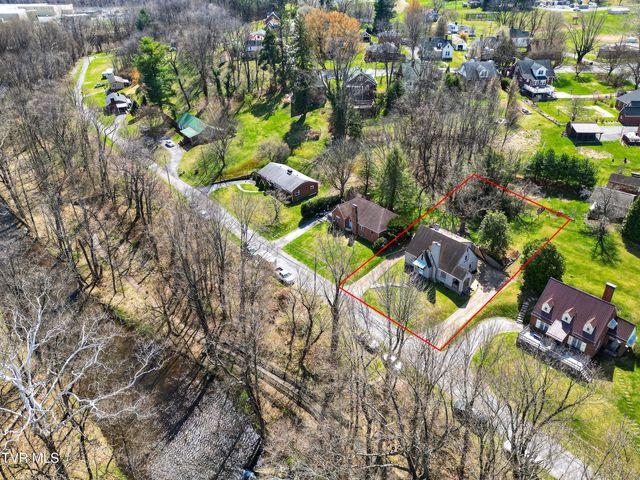 142 Campbell Avenue, Marion, VA 24354