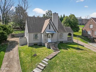 142 Campbell Avenue, Marion, VA 24354