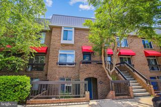 650-A 15TH ST S #1, Arlington, VA 22202