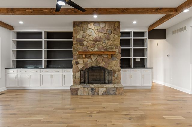 5121 Jacks Creek Pike, Lexington, KY 40515