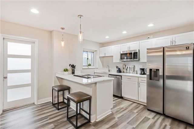 300 Peachtree NE Street 3B, Atlanta, GA 30308