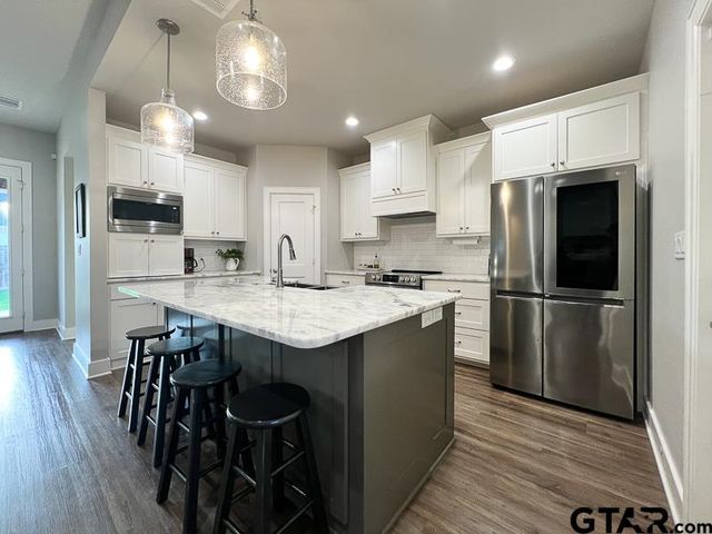 902 Charlie, Whitehouse, TX 75791
