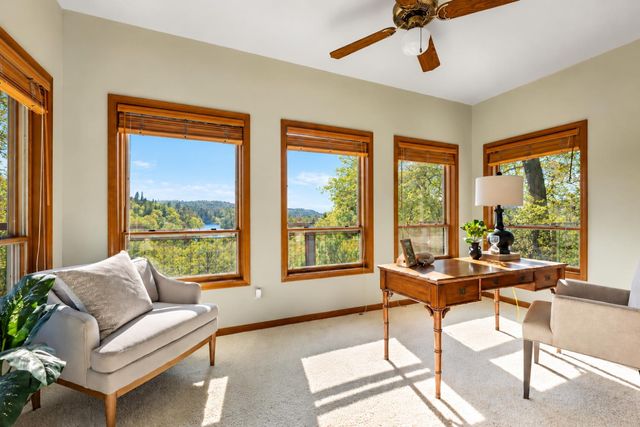 13868 Hemlock Dr, Penn Valley, CA 95946