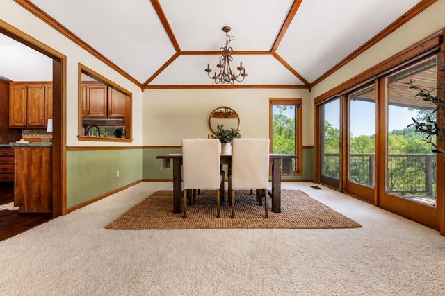 13868 Hemlock Dr, Penn Valley, CA 95946