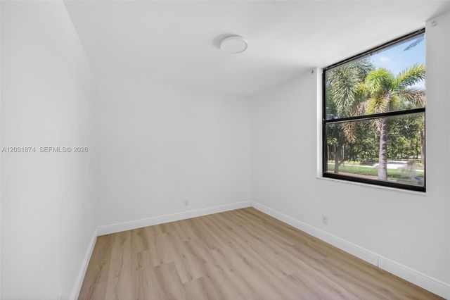 20300 W Country Club Drive 1063, Aventura, FL 33180