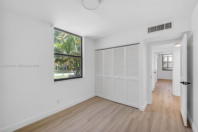 20300 W Country Club Drive 1063, Aventura, FL 33180