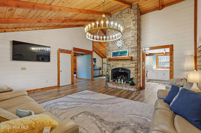 317 Kemper Road, Hampstead, NC 28443