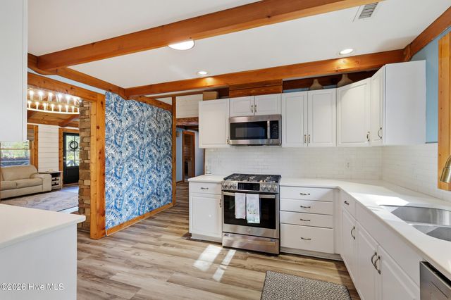 317 Kemper Road, Hampstead, NC 28443