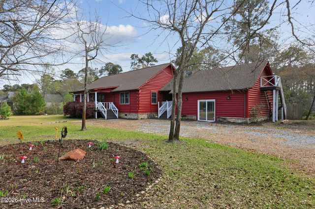 317 Kemper Road, Hampstead, NC 28443
