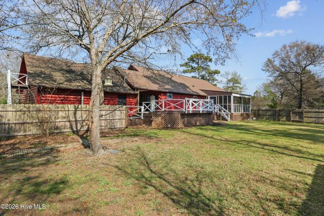 317 Kemper Road, Hampstead, NC 28443