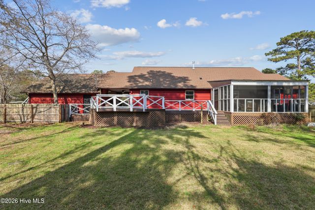 317 Kemper Road, Hampstead, NC 28443