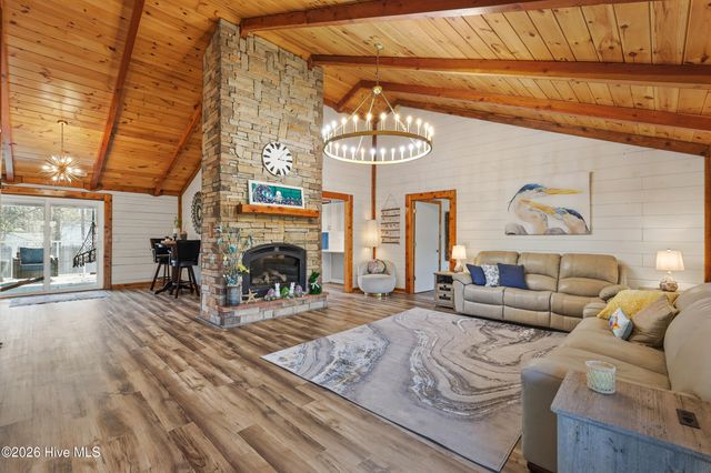 317 Kemper Road, Hampstead, NC 28443