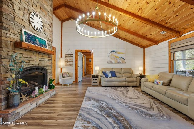 317 Kemper Road, Hampstead, NC 28443