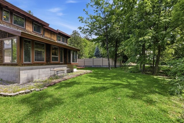 6 Forest St. R, Lexington, MA 02421
