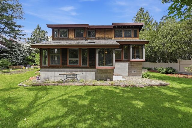 6 Forest St. R, Lexington, MA 02421