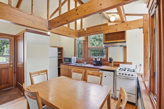 6 Forest St. R, Lexington, MA 02421