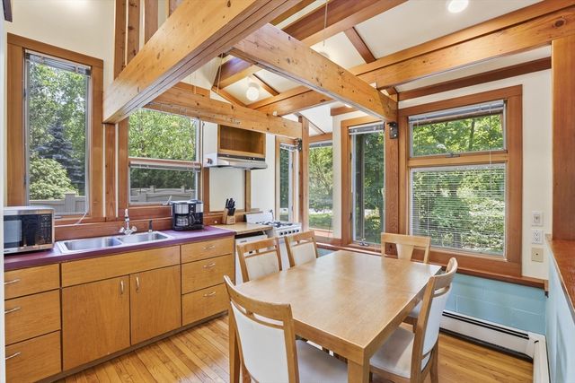 6 Forest St. R, Lexington, MA 02421
