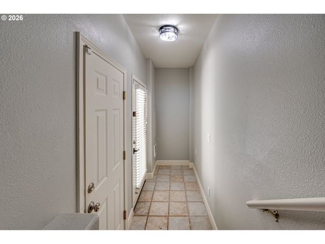 8722 Ne 17TH St, Vancouver, WA 98664