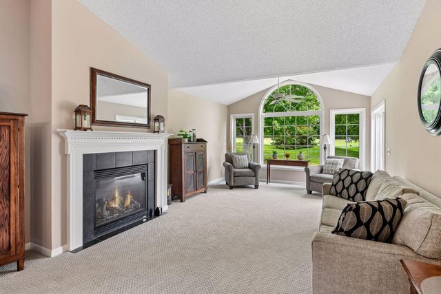 8972 Deer Run Drive, Victoria, MN 55386