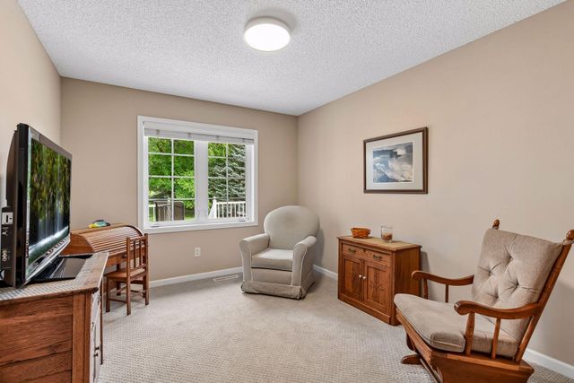 8972 Deer Run Drive, Victoria, MN 55386
