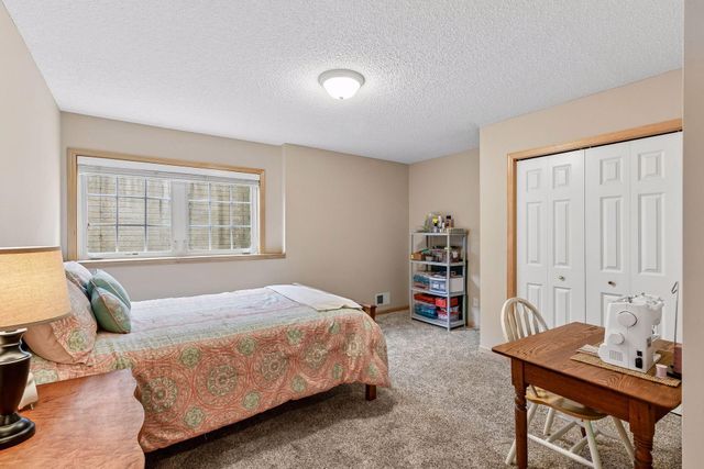 8972 Deer Run Drive, Victoria, MN 55386
