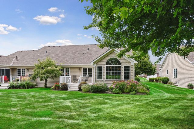 8972 Deer Run Drive, Victoria, MN 55386