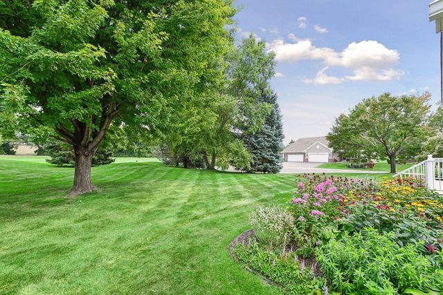 8972 Deer Run Drive, Victoria, MN 55386
