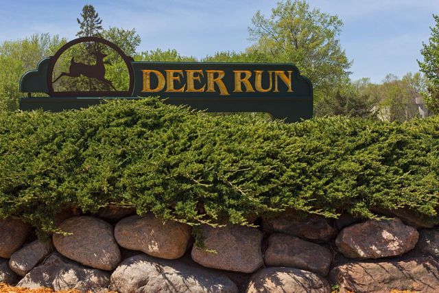 8972 Deer Run Drive, Victoria, MN 55386