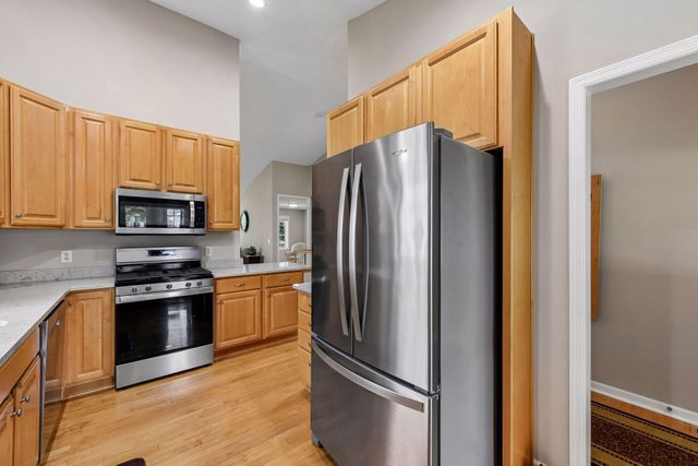 8972 Deer Run Drive, Victoria, MN 55386