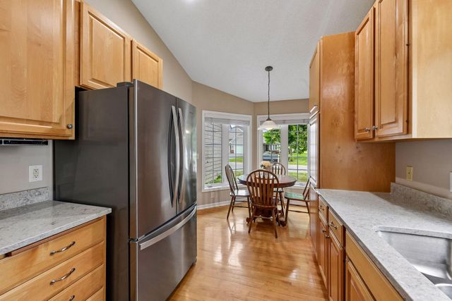 8972 Deer Run Drive, Victoria, MN 55386