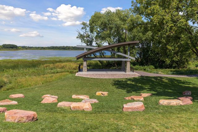 8972 Deer Run Drive, Victoria, MN 55386