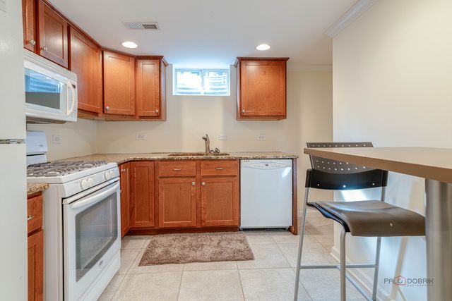 222 Prospect Avenue, Mundelein, IL 60060