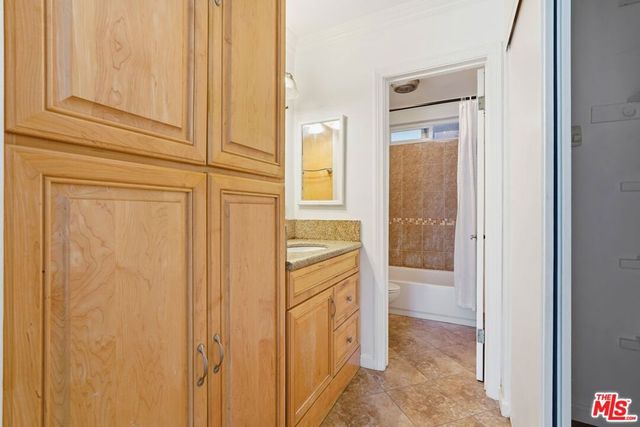 1885 Veteran Avenue 102, Los Angeles, CA 90025