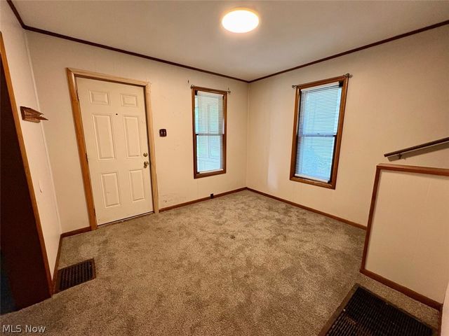 391 E Voris Street, Akron, OH 44311