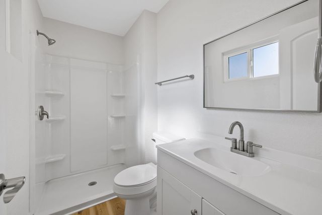 7122 Ave. 306, Visalia, CA 93291