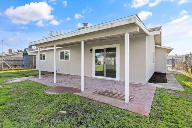 7122 Ave. 306, Visalia, CA 93291