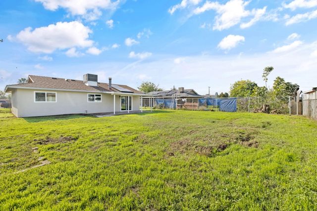 7122 Ave. 306, Visalia, CA 93291