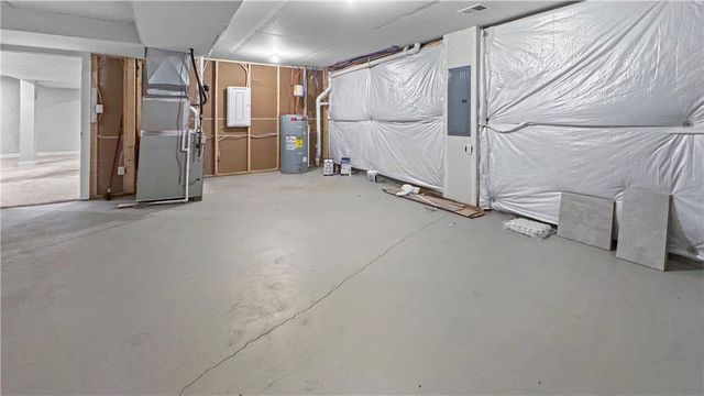 208 Mary Ln, Robinson Twp, PA 15108