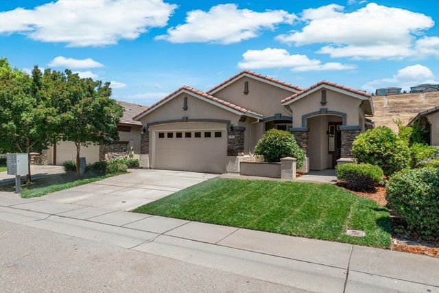 348 Lone Spur Dr, Folsom, CA 95630