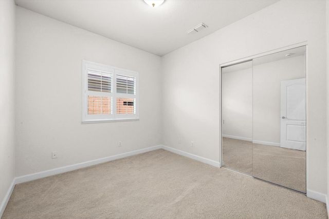 348 Lone Spur Dr, Folsom, CA 95630