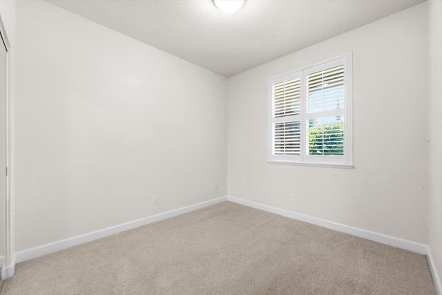 348 Lone Spur Dr, Folsom, CA 95630