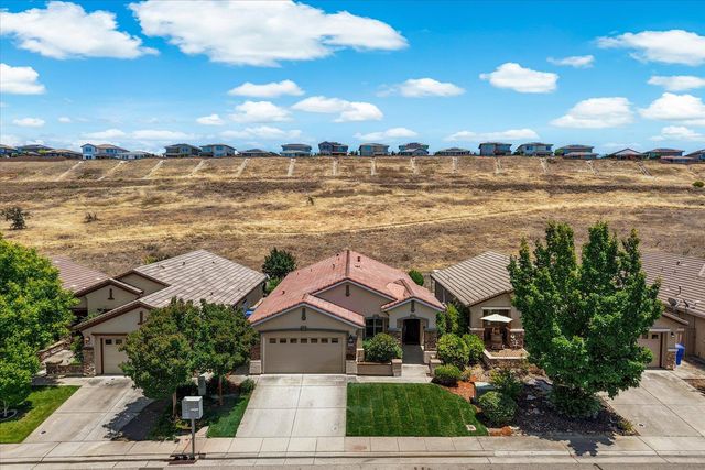 348 Lone Spur Dr, Folsom, CA 95630